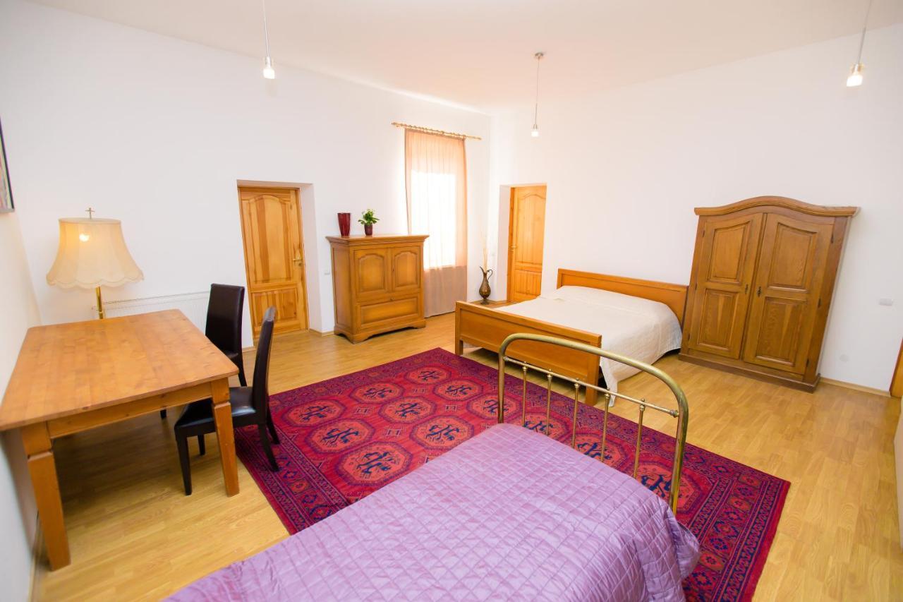 Old Town Apartments Αλίτους Εξωτερικό φωτογραφία